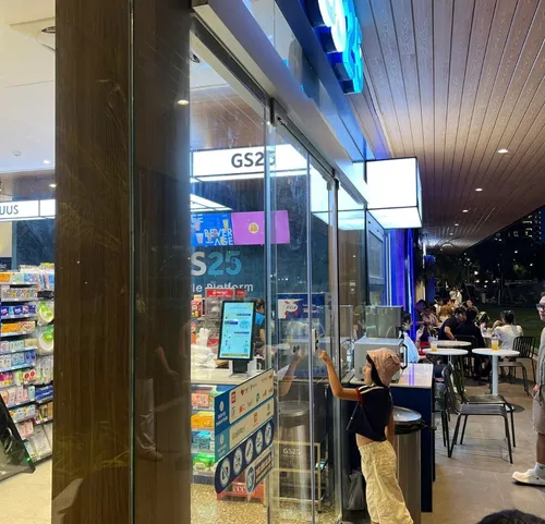 Safety standards for operating automatic doors in public buildings