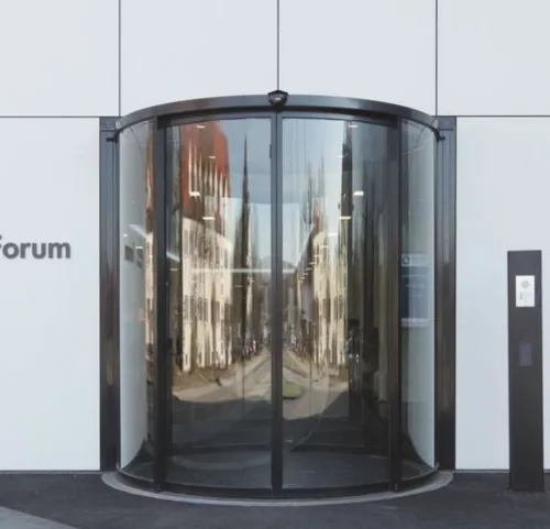 Automatic curved sliding doors for luxury hotels and resorts