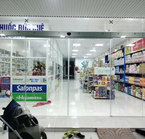 Automatic Door Keeps Operating Continuously Without Anyone Passing Through: Causes to Check