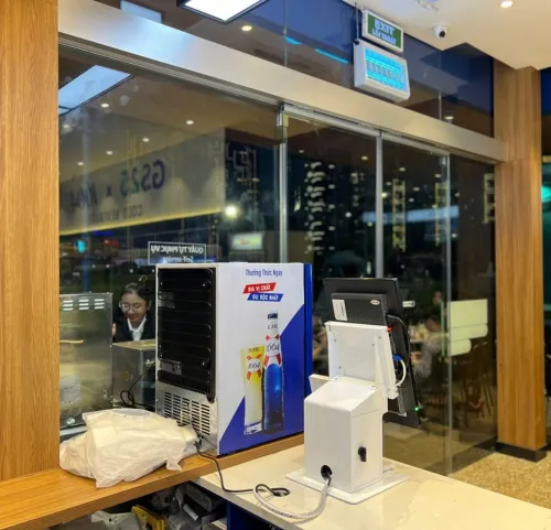 Cửa tự động cho cửa hàng tiện lợi 24/7: Vận hành bền bỉ và an toàn ban đêm