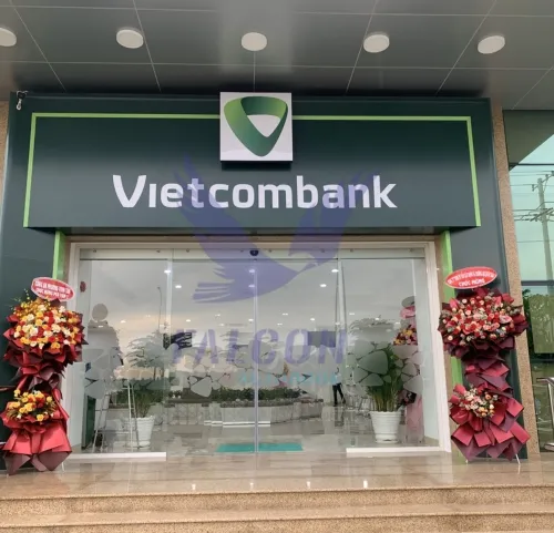 Automatic doors for banks: High security and customer-friendly