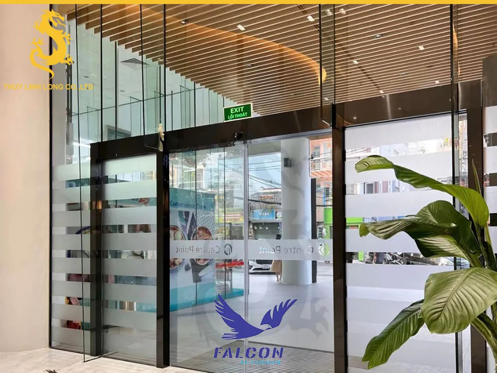 Discover the Falcon BDC-150 Automatic Door