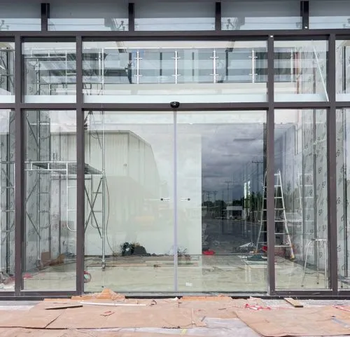 Experience choosing the right sensor for automatic doors in different environments
