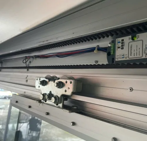 Tips for Handling Automatic Doors That Continuously Show Errors but Still Operate Normally