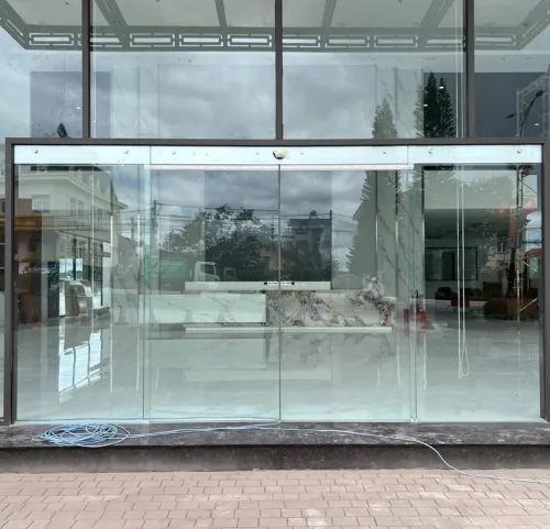 Important notes before installing automatic doors for businesses