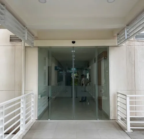 How to design an entrance for maximum automatic door performance