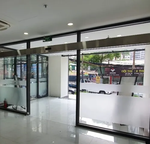 The trend of smart automatic doors integrated with IoT