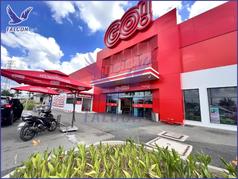 Benefits of installing automatic doors in supermarkets and malls