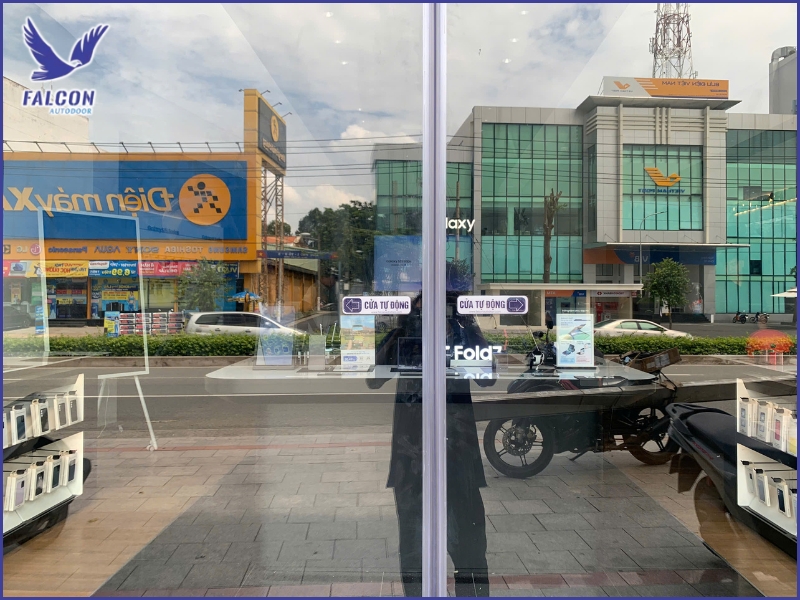 Cấu tạo và công nghệ nổi bật của cửa tự động Falcon