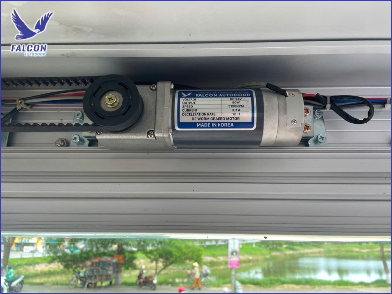 Dấu hiệu nhận biết cần thay phụ kiện cửa tự động