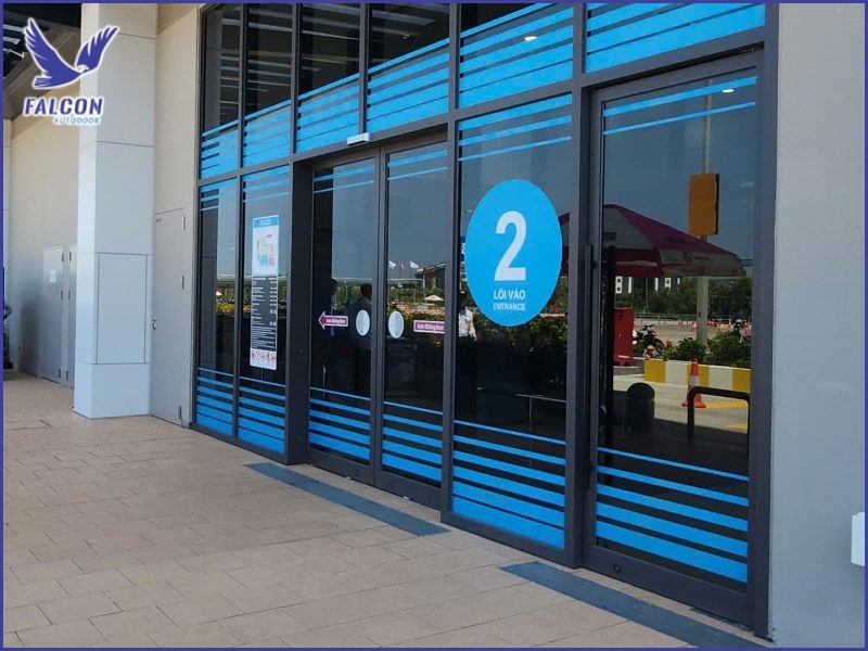 Experience in implementing automatic doors for cinemas
