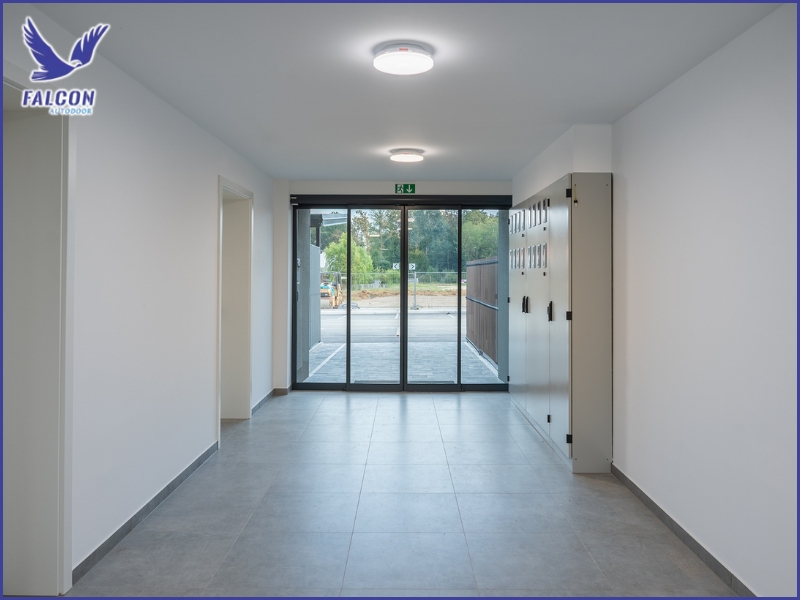 High-load rail, belt and roller systems