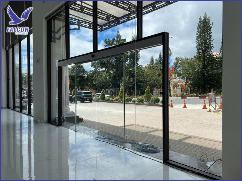 Important considerations when installing and using automatic door sensors