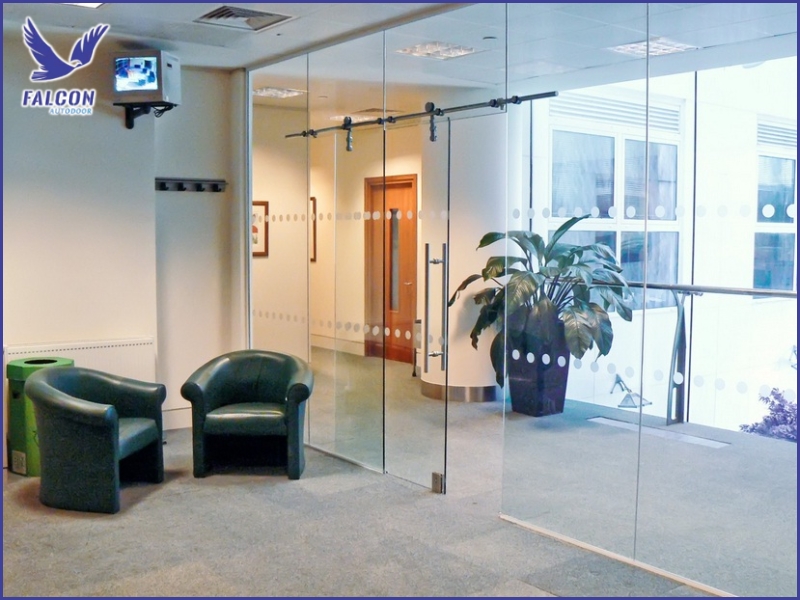 Important considerations when installing automatic sliding doors in offices
