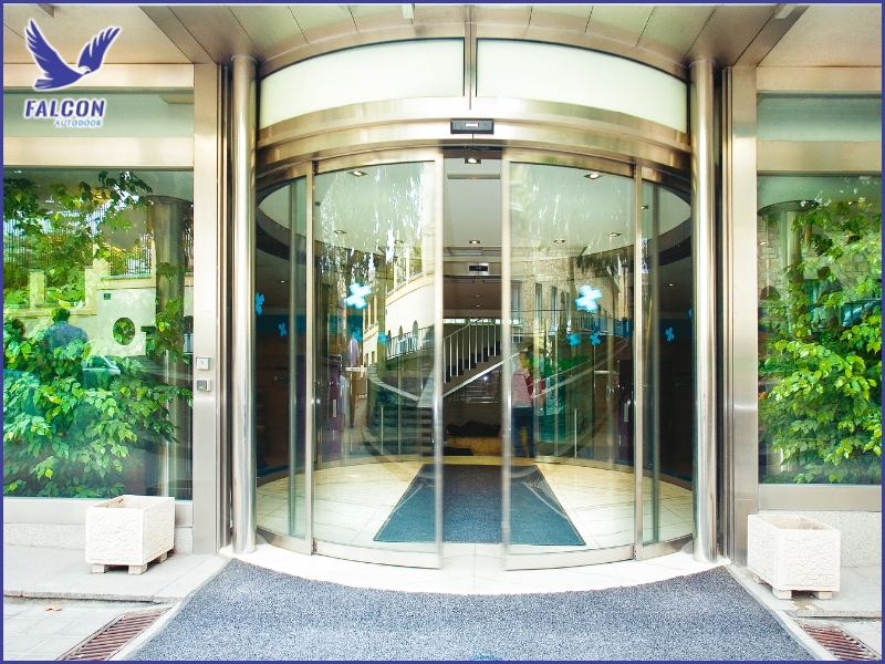 Key benefits of using automatic curved sliding doors