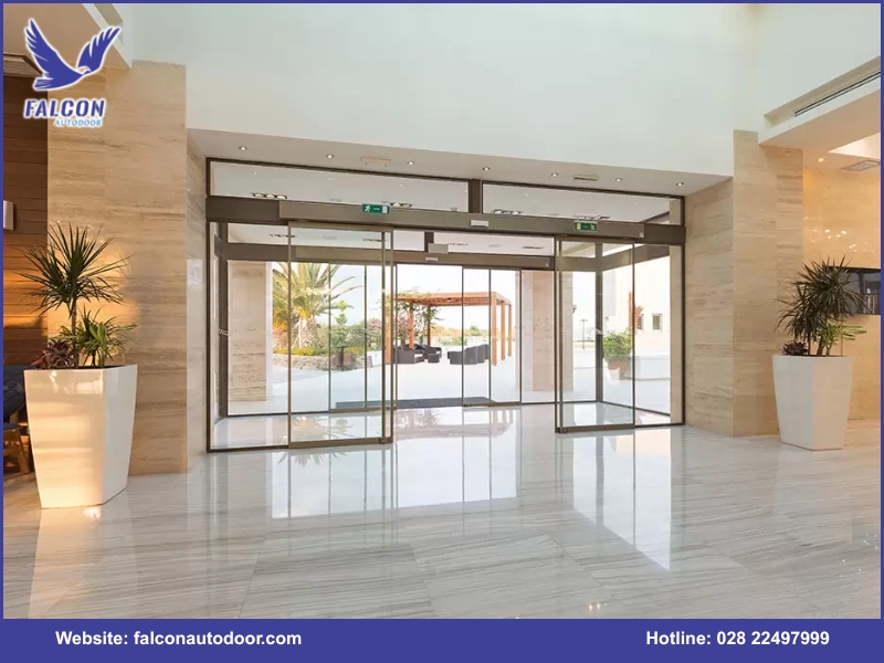 Key features of the Falcon automatic standard sliding door