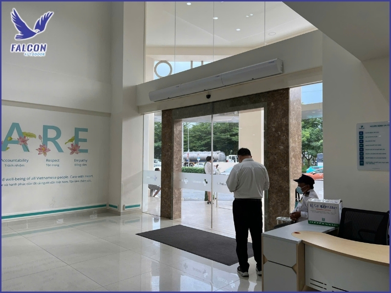 Lợi ích khi lắp cửa tự động cho bệnh viện