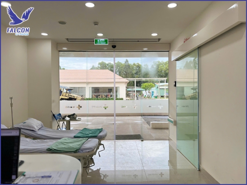 Lưu ý khi lắp đặt cửa tự động cho phòng khám