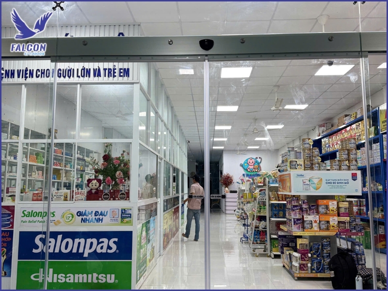 Practical benefits of installing automatic doors for pharmacies