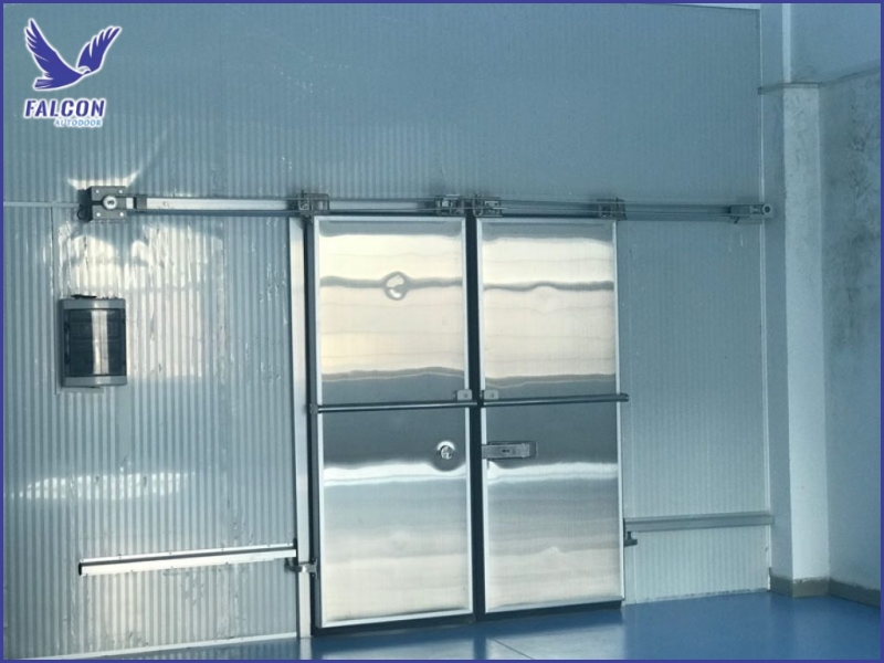 Thách thức tại khu vực cửa kho lạnh