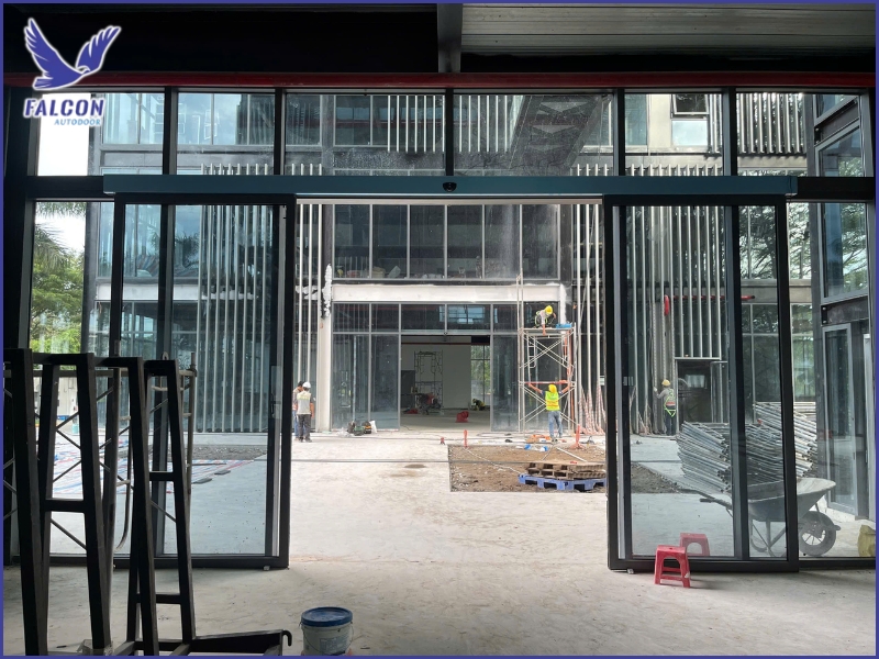 The role of automatic doors in Grade A office buildings