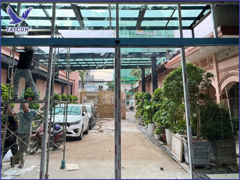 Thủy Linh Long - Đối tác cung cấp cửa tự động cho khách sạn