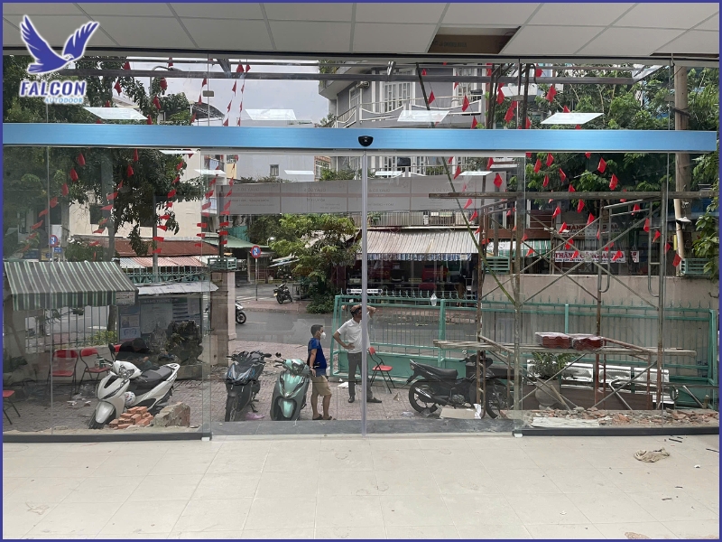 Thuy Linh Long - Official 2025 pricing for genuine Falcon automatic doors