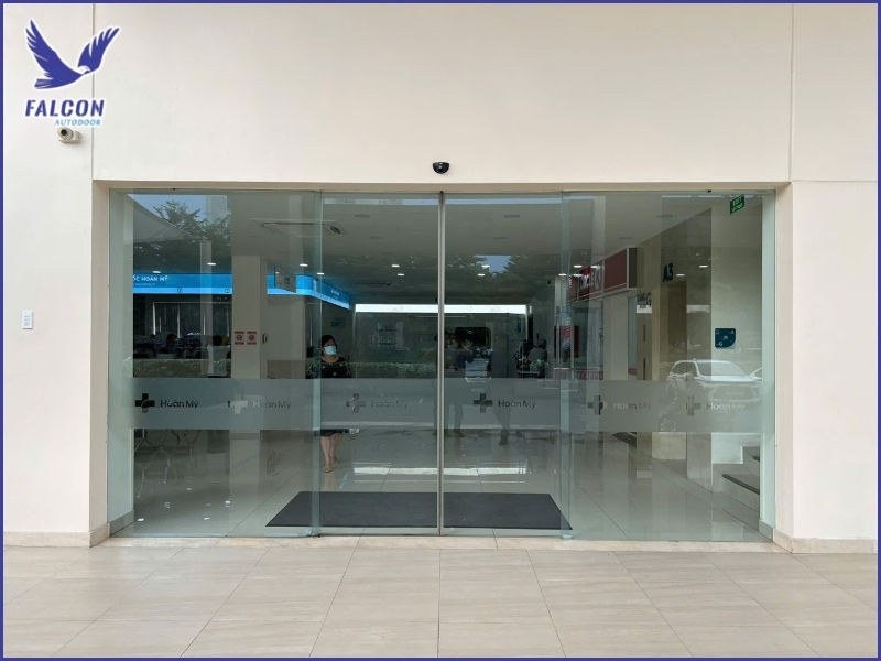 Thuy Linh Long provides professional entrance design and automatic door solutions