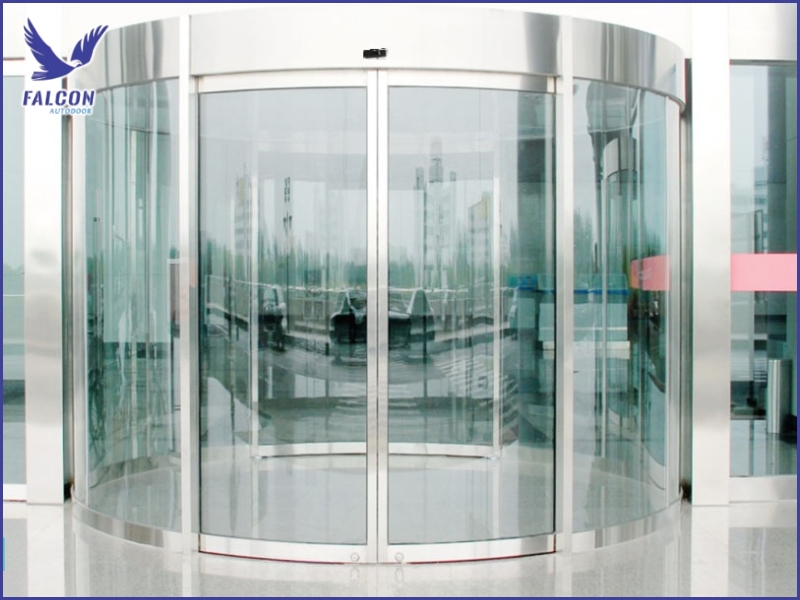 Tips for choosing a contractor for curved automatic glass doors