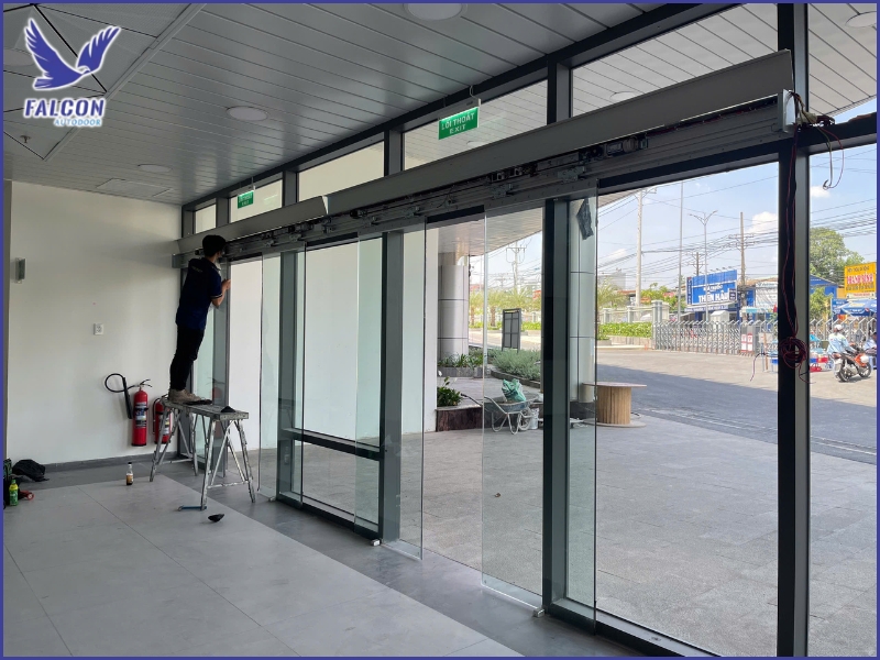 Tips to optimize automatic door installation cost