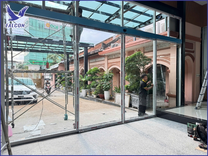 Types of automatic doors suitable for buffet restaurants