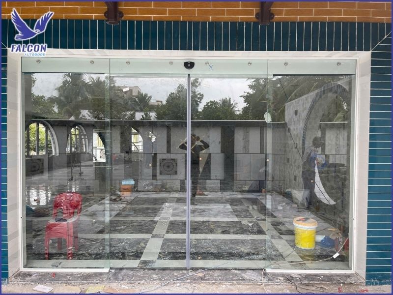 Types of automatic doors suitable for hotels