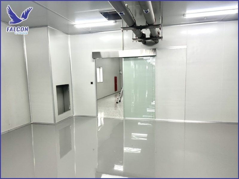 Vai trò của cửa tự động trong hệ thống phòng sạch nhà máy