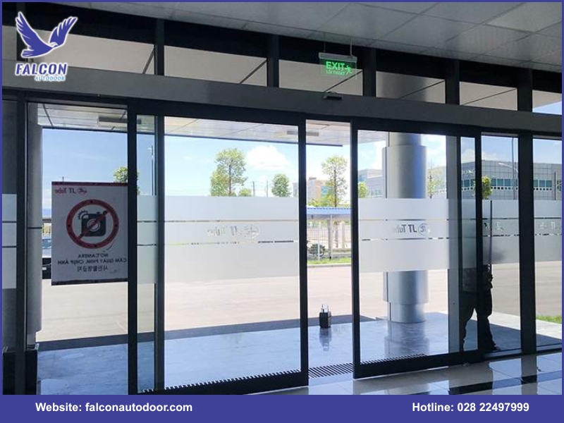 Why choose Thuy Linh Long for Falcon automatic standard sliding doors?