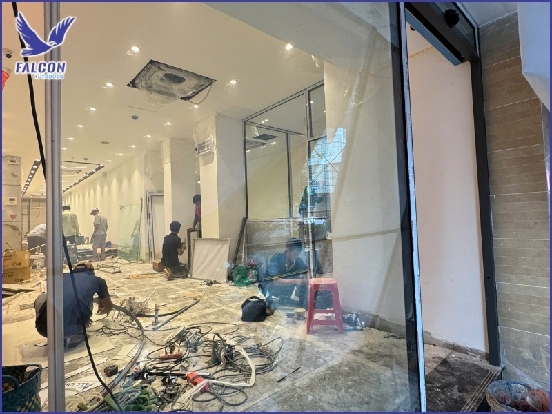 Why regular cleaning of automatic doors is necessary