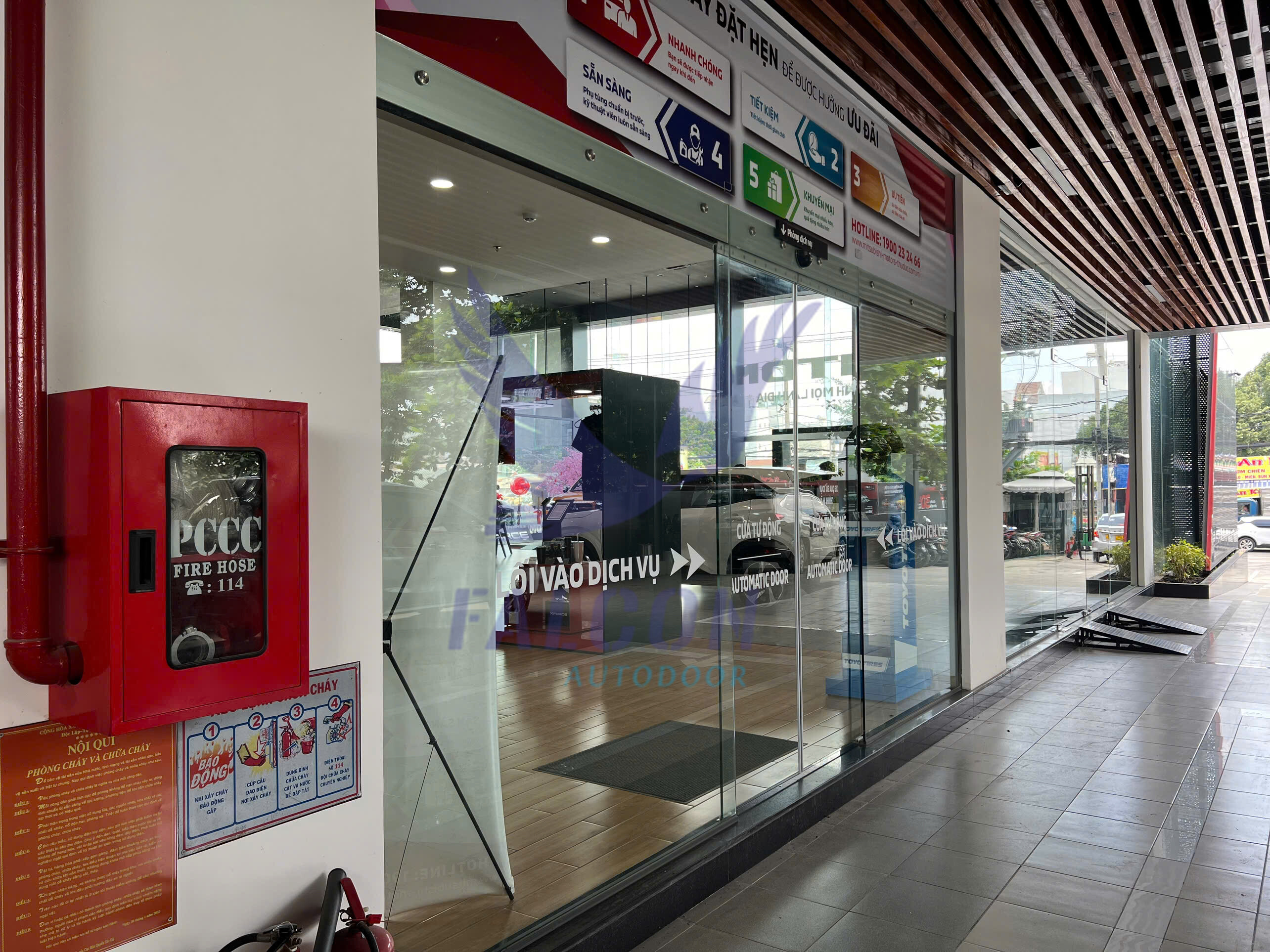 Showroom Mitsubishi